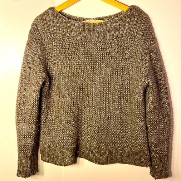 Tommy Bahama Grey with Golden Sparkles Modern Chic Cozy Sweater for Any Occasion - Picture 1 of 12